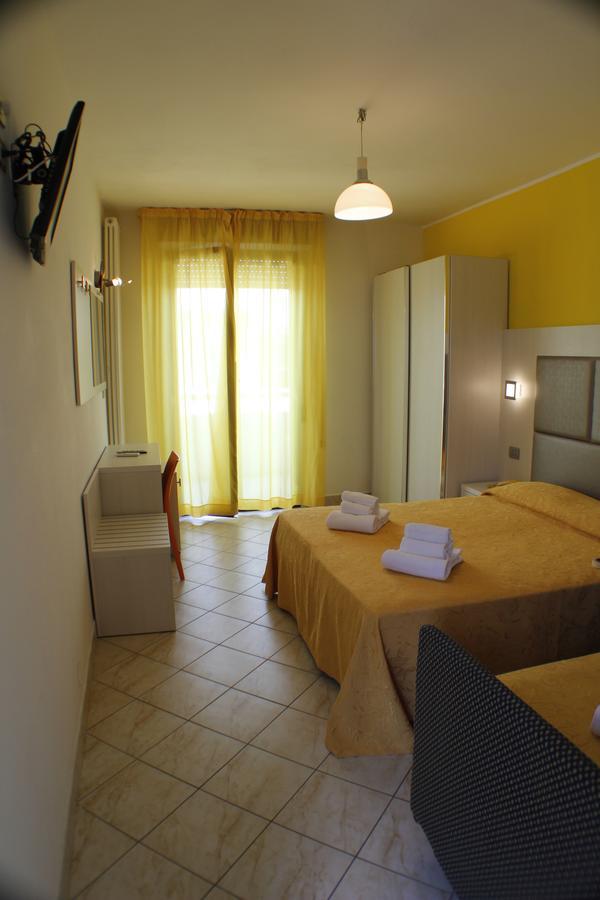 Hotel Adria Bellaria-Igea Marina Exterior foto